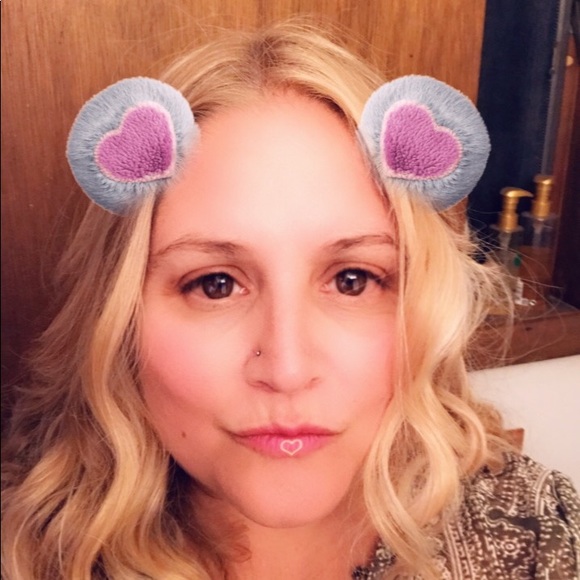 Meet your Posher, Diana - Picture 1 of 6